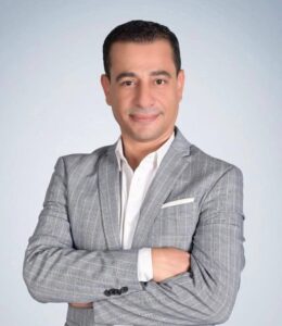 اليوم. العرض المسرحي "عبور وانتصار" على مسرح متروبول