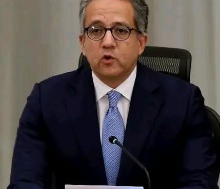 عناني يفوز بلقب مدير عام منظمة اليونسكو العالمية عناني يفوز بلقب مدير عام منظمة اليونسكو العالمية