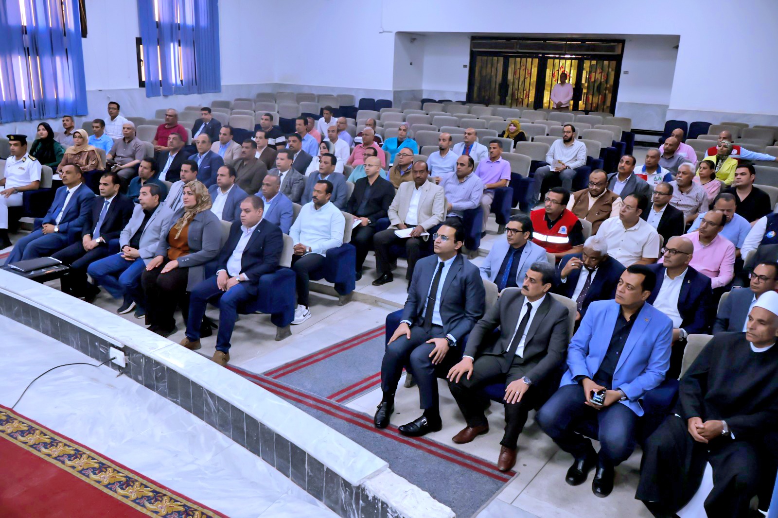 محافظ سوهاج يترأس الاجتماع التحضيري لتنفيذ التدريب العملي المشترك "صقر 159" لمواجهة الأزمات والكوارث