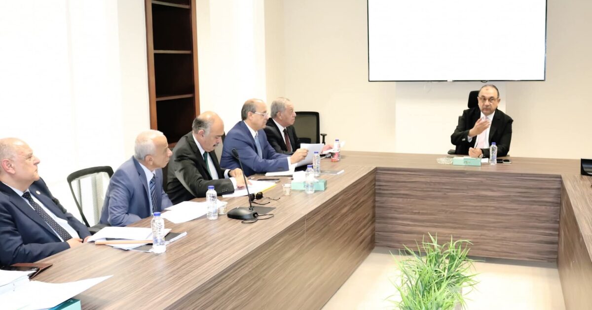 وزير قطاع الأعمال يُشدد على تعظيم عوائد الأصول