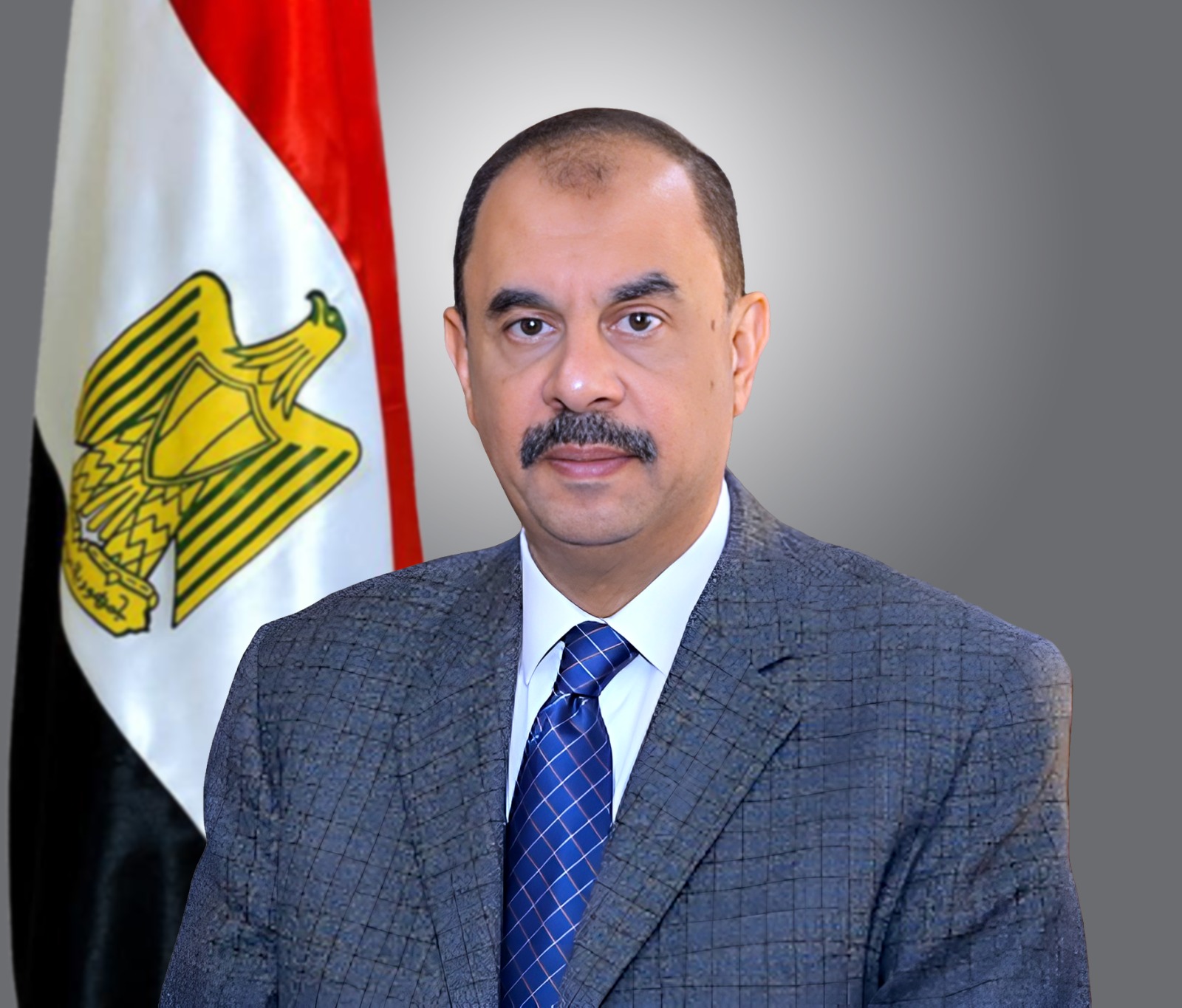 محافظ سوهاج يهنئ نواب المحافظة الفائزين في انتخابات مجلس الشيوخ ويثمن جهود النواب السابقين