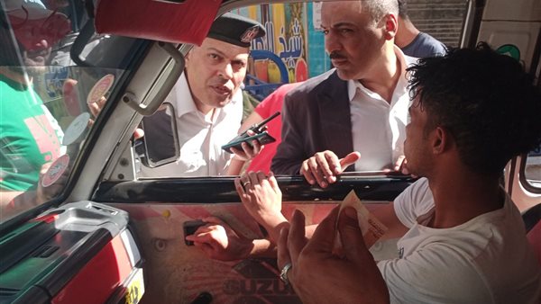 رئيس مدينة دار السلام يصادر 4 سيارات خالفت تعريفة الأجرة