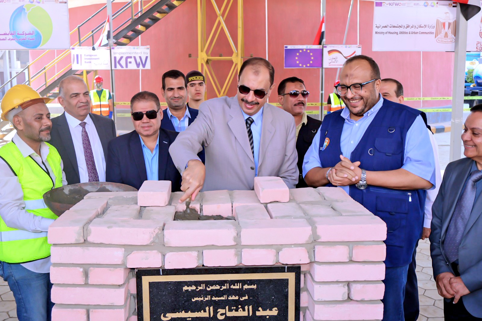 محافظ سوهاج يضع حجر الأساس لمشروع تأهيل وتوسعة محطة مياه غرب سوهاج بتكلفة 258 مليون جنيه