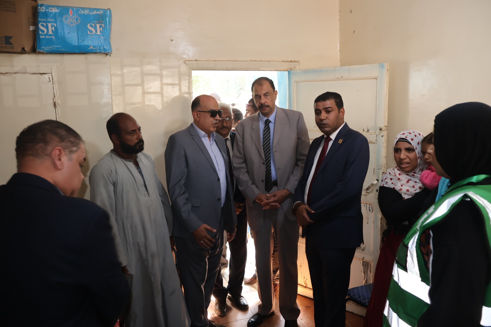 محافظ سوهاج يتفقد فعاليات وأنشطة مبادرة " أنت الحياة " بقرية نيدة بأخميم