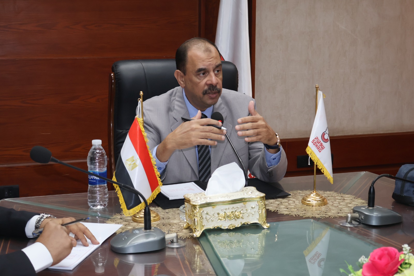 محافظة سوهاج تطلق مبادرتين ضخمتين لخفض الأسعار.. لحوم بـ300 جنيه والسلع الأساسية بأسعار الجملة في 3 مراكز كبداية!