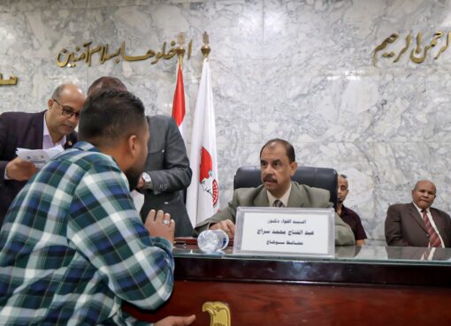 محافظ سوهاج يتفقد منطقتي المحطة والشهيد عبد المنعم رياض بحي غرب