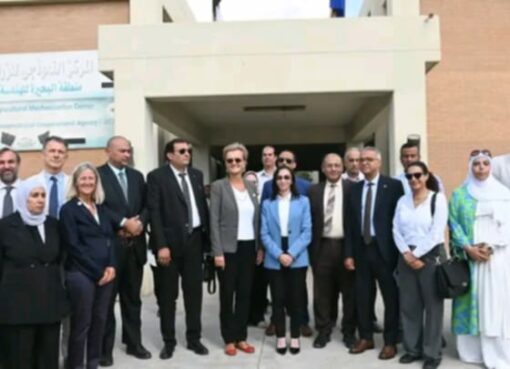 سفيرة الاتحاد الأوروبي ومحافظ البحيرة تتفقدان المركز النموذجي للزراعة الآلية بدمنهور