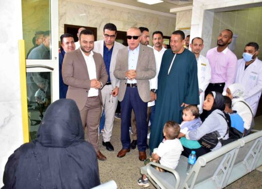 “محافظ الأقصر” يتفقد مشروعات خدمية بمركز الطود ويدشن مبادرة لتوزيع أدوية الأمراض المزمنة..بالصور