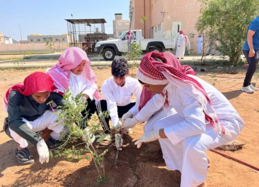 بيئة الجموم تدشن موسم التشجير 2025 بزراعة (1000) شتلة دعماً لمبادرة السعودية الخضراء