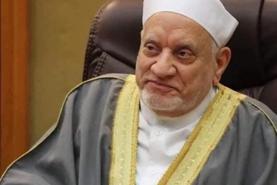 بمزيد من الرضا بقضاء الله، ينعى فضيلة أ.د نظير محمد ♡