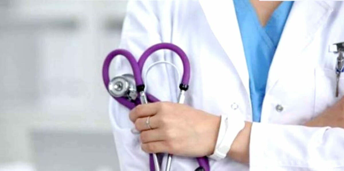 رابطة أصحاب مراكز التجميل بمصر تعلن دعمها الكامل لحملة "خالتو لابسة بالطو" لمواجهة منتحلي صفة الأطباء