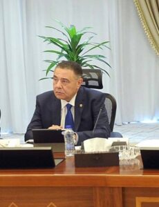 محافظ البحر الأحمر يشيد بجهود اللجنة الطبية العليا والاستغاثات بمجلس الوزراء في تنفيذ قوافل مجانية لخدمة المواطنين