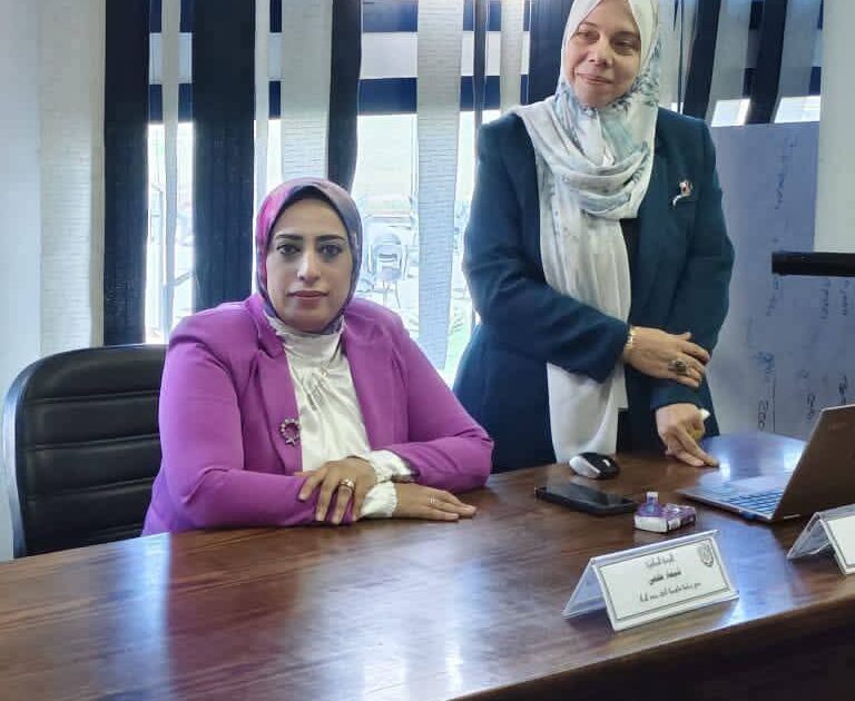 وحدة مناهضة العنف ضد المرأة تعقد دورة تدريبية بعنوان التربية الإيحابية الأسرية