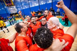 مصر تتوج بكأس العالم للطائرة جلوس