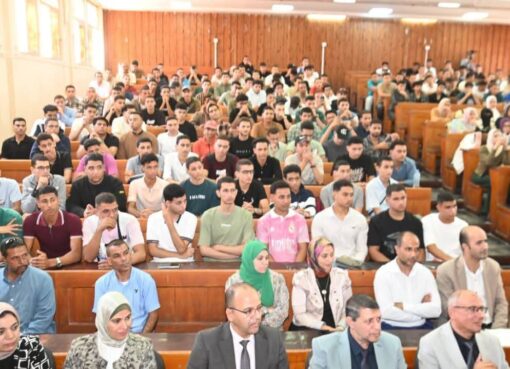 محافظ البحيرة ورئيس جامعة دمنهور يتفقدان الجامعة الأهلية بالبستان