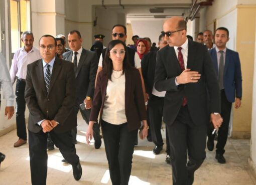 محافظ البحيرة ورئيس جامعة دمنهور يتفقدان الجامعة الأهلية بالبستان عقب إنطلاق الدراسة بها لأول مرة للعام الجامعي ٢٠٢٥ – ٢٠٢٦