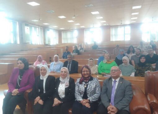 كلية الدراسات العليا للنانوتكنولوجي بجامعة القاهرة تقيم اليوم التعريفى بمجالات النانوتكنولوجي