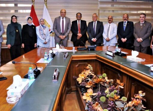 وزير الطيران المدني يشهد حفل تخرج طلبة المراقبة الجوية من دولة اليمن الشقيقة