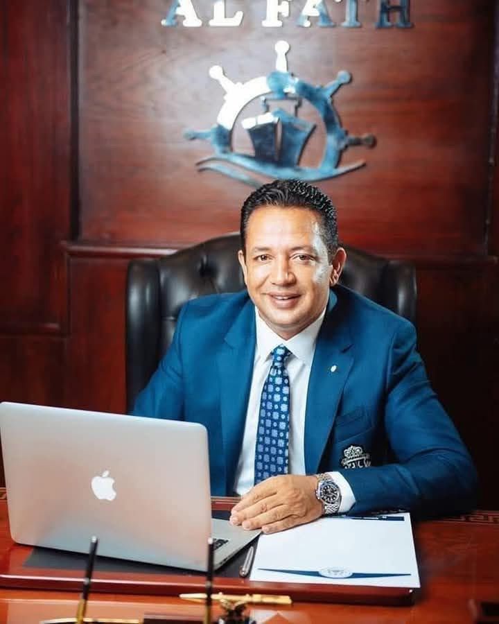 محمد أحمد سلامة يتكفّل بإيواء وتعويض المتضررين من سقوط عقار غيط العنب بالإسكندرية