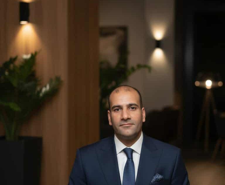 حين يتحدث القلبُ… يُصغي الضميرُ إجلالًا ويُولد النجاحُ