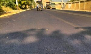 سوهاج تنجز 6 كيلومترات لتطوير طريق رئيسي بالمنشاه