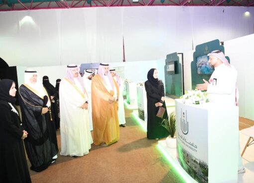 ‏بيئة أضم تحتفل بانطلاق مهرجان العسل الرابع دعمًا للقطاع الزراعي والنحالين