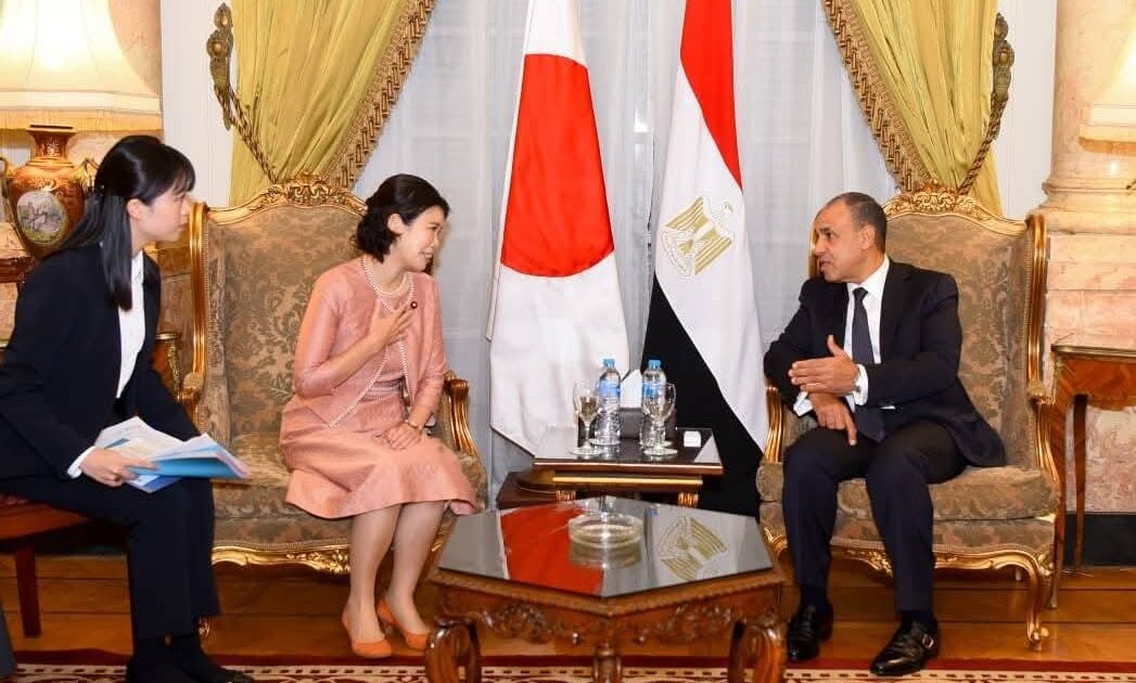 وزير الخارجية يستقبل مبعوثة رئيسة الوزراء اليابانية وزيرة الدولة للشئون الخارجية