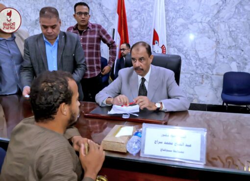 محافظ سوهاج: الاستجابة الفورية لشكاوى المواطنين أولوية قصوى للجهاز التنفيذي