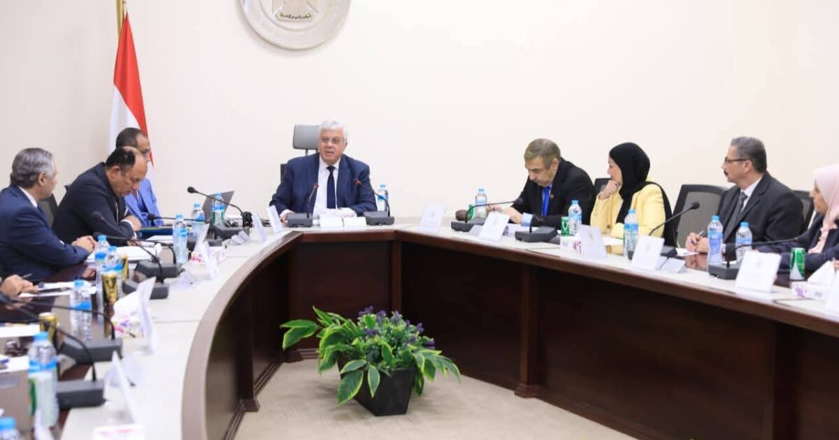 وزير التعليم العالي يترأس اجتماع مجلس صندوق الاستشارات والدراسات والبحوث الفنية والتكنولوجية