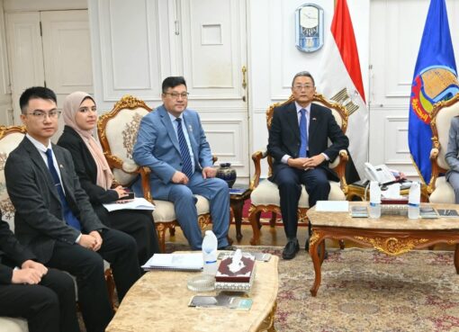 محافظ البحيرة تستقبل القنصل العام الصيني لبحث سبل التعاون المشترك والآفاق الإستثمارية والسياحية والعلمية بالمحافظة