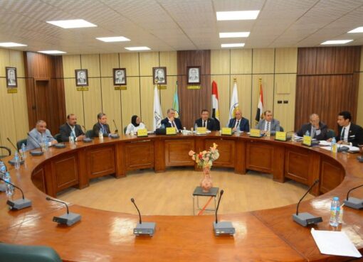 مجلس إدارة مركز التحكيم بكلية الحقوق بجامعة أسيوط يناقش خطة عمل المركز خلال الفترة المقبلة