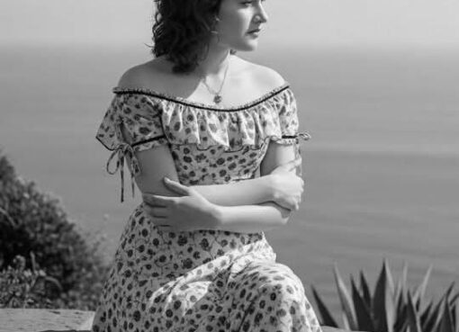 حين يتحول الحزن إلى سحر الوعي