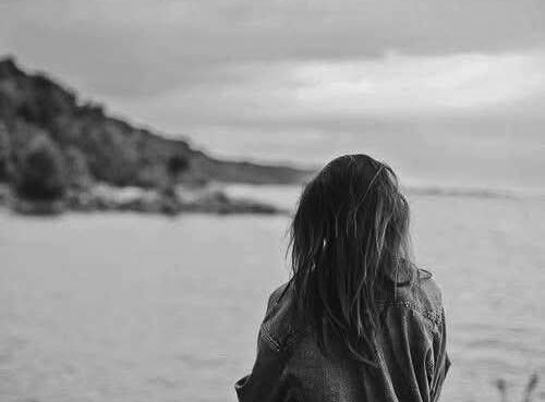 حين يسقط الضوء من عيون الأمل