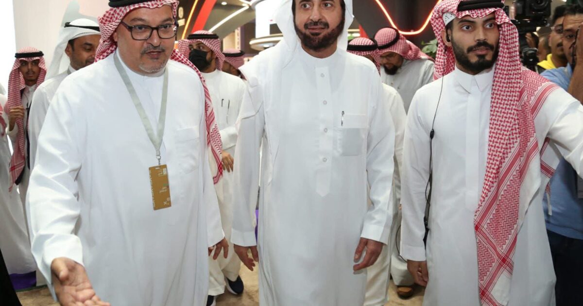 معالي وزير الحج والعمرة الدكتور توفيق الربيعة يشيد بجهود مجموعة دله البركة في خدمة ضيوف الرحمن