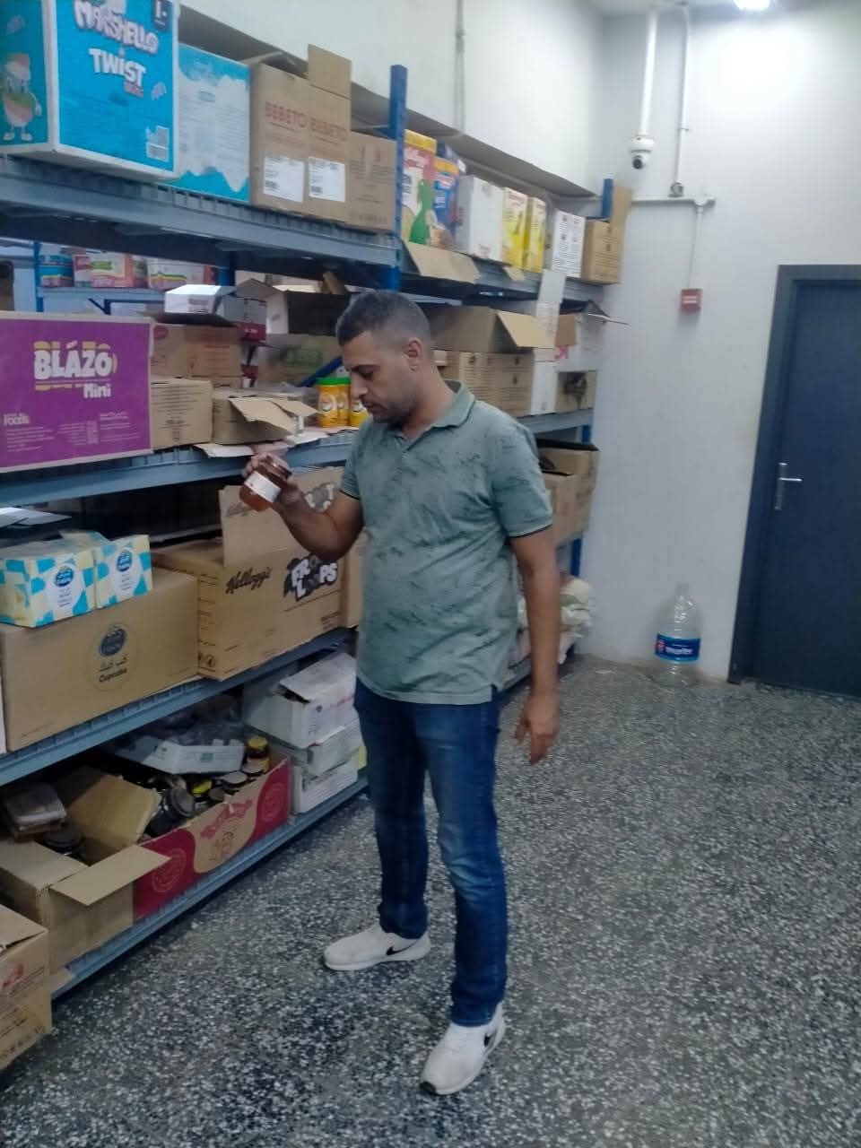 تحرير 176محضرًا وسحب عينات غذائية والتحفظ على سلع منتهية الصلاحية ببني سويف