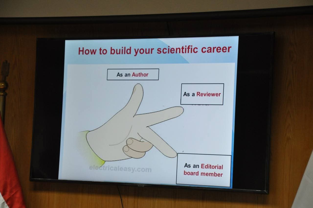 جامعة حلوان تنظم ندوة علمية بعنوان "كيف تبني مسيرتك العلمية؟ النشر الدولي ونزاهة البحث : أهميتهما للباحثين والمؤسسات العلمية"