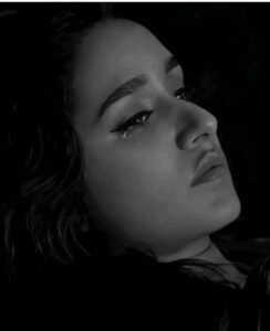 حين أسدل القلب ستارته الأخيرة وتركني في العتمة وحدي