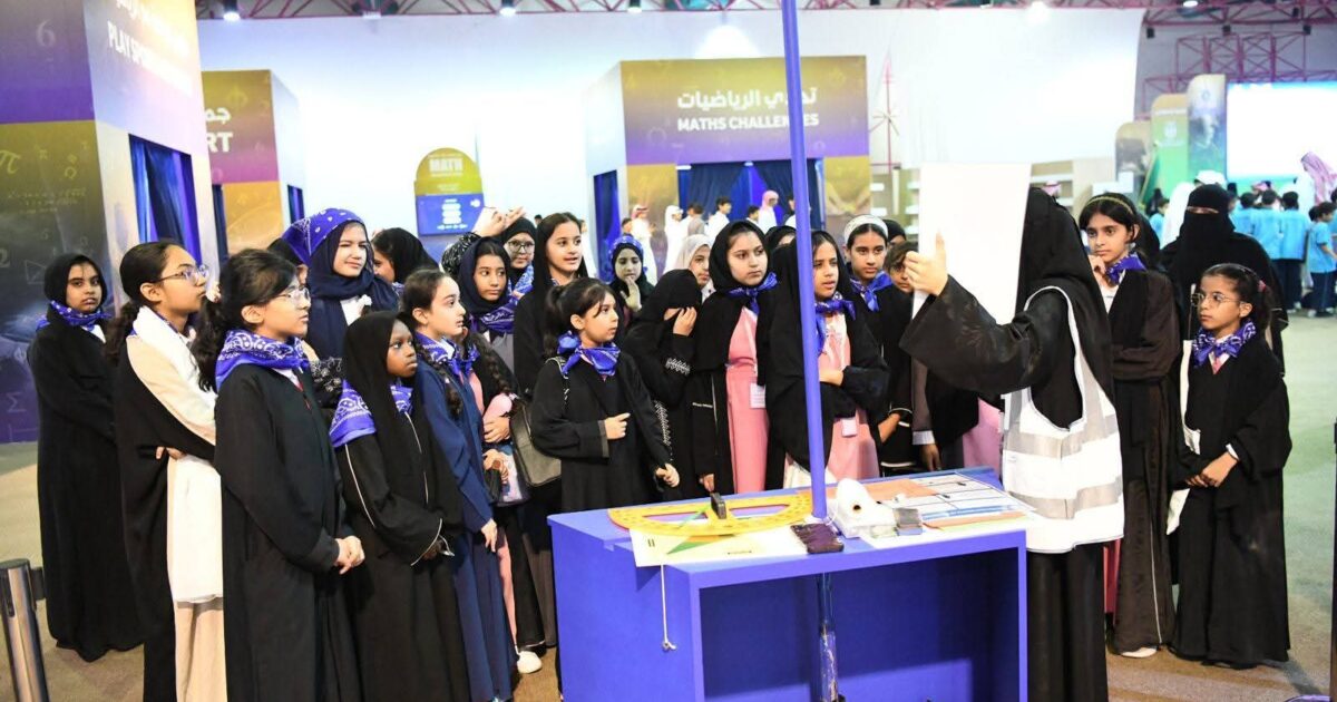 تعليم مكة يسجّل حضورًا لافتًا في الأسبوع الثاني من مهرجان "الرياضيات لغة العلوم"