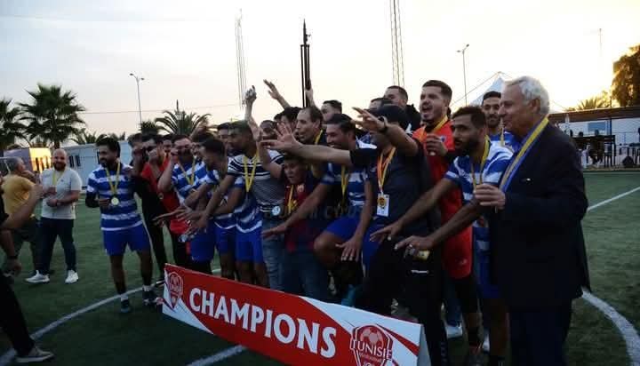 قدّم رئيس الاتحاد العربي ونائب رئيس الاتحاد الدولي لكرة القدم المصغرة