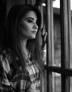 يوم رحل القلب تاركا بابه مفتوحا