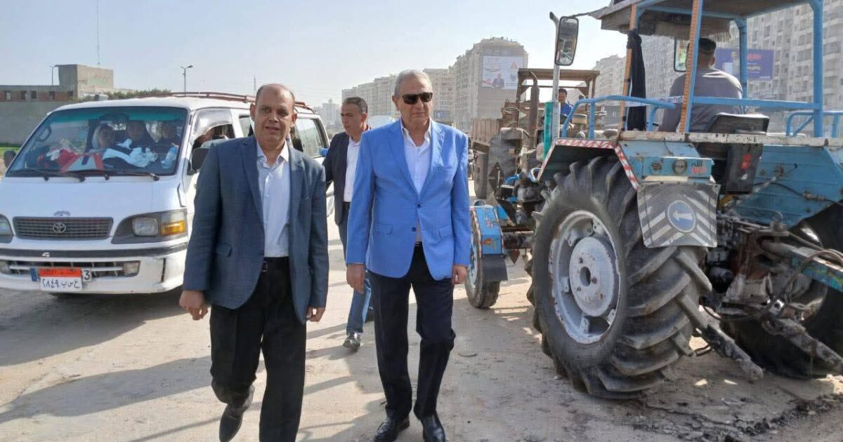 اشرف الجندى يتابع أعمال إنشاء كورنيش محور محلة منوف بطنطا.