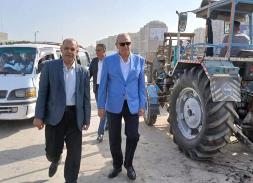 اشرف الجندى يتابع أعمال إنشاء كورنيش محور محلة منوف بطنطا.