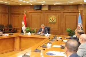 اجتماع مجلس إدارة مركز تطوير الأداء الجامعي بجامعة السويس