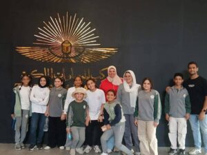 "الوعي الأثري ينظم زيارة تعليمية لطلاب مدرسة رويال داخل متحف الحضارة المصرية"