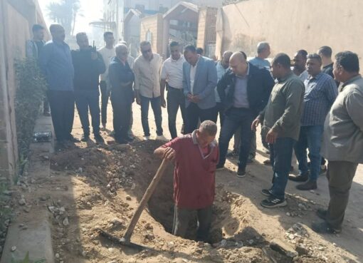 جولة ميدانية لنائب محافظ الجيزة لمتابعة مشروعات الرصف بمدينة الحوامدية