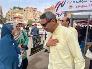 جولة تفقدية مفاجئة لمحافظ السويس لمتابعة إنتخابات مجلس النواب