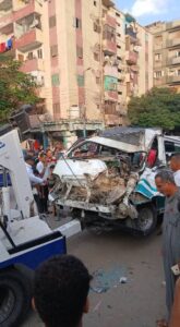إصابة سائق وطفلة في تصادم ميكروباص وسيارة نقل بمنطقة الشيخ حسن بالفيوم