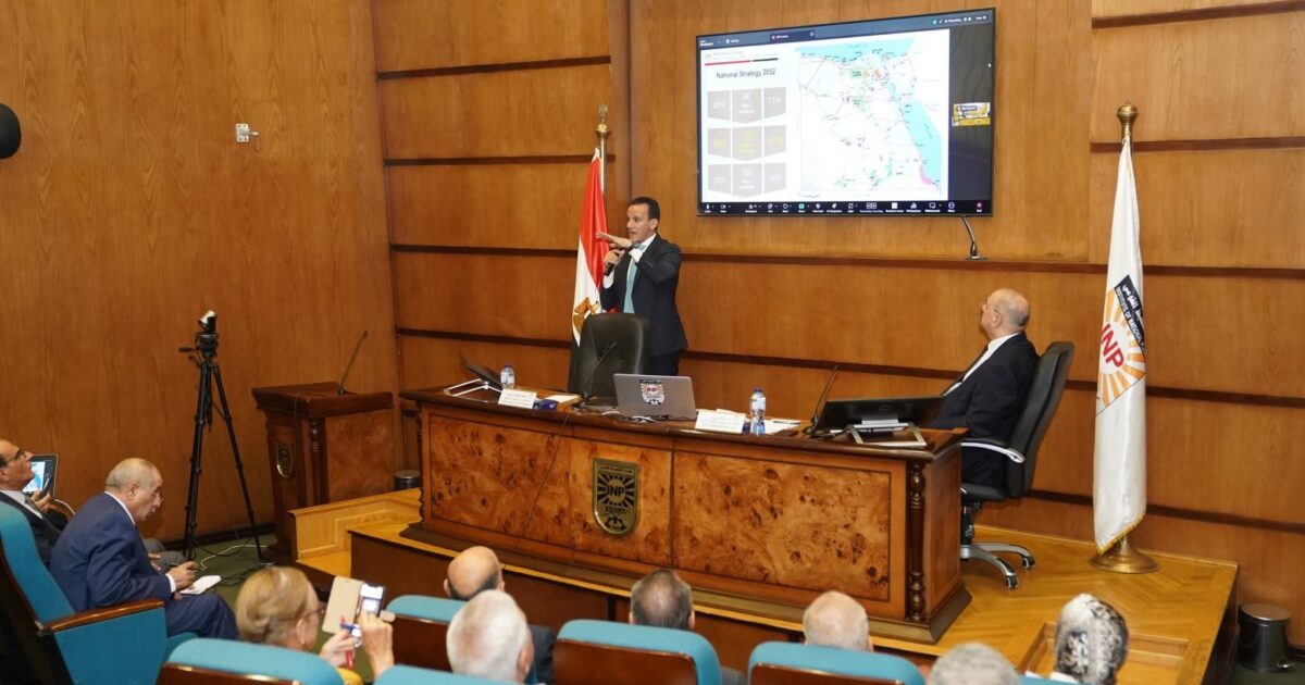 مساعد وزير الإسكان: الدولة تنظر إلى الساحل الشمالي الغربي باعتباره محورًا استراتيجيًا