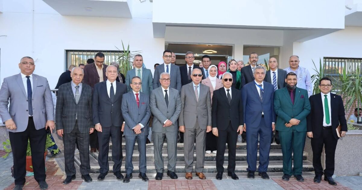 بحضور محافظ المنيا ورئيس الجامعة: مجلس جامعة المنيا يتفقد الإسكان الفندقي بعد تطويره الشامل