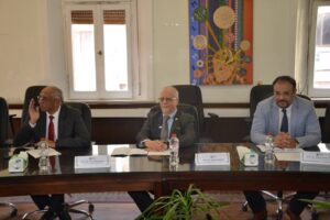 نائب رئيس جامعة الإسكندرية يستقبل عميد كلية العلوم بجامعة ووترلو الكندية لتعزيز التعاون الأكاديمي والبحثي المشترك